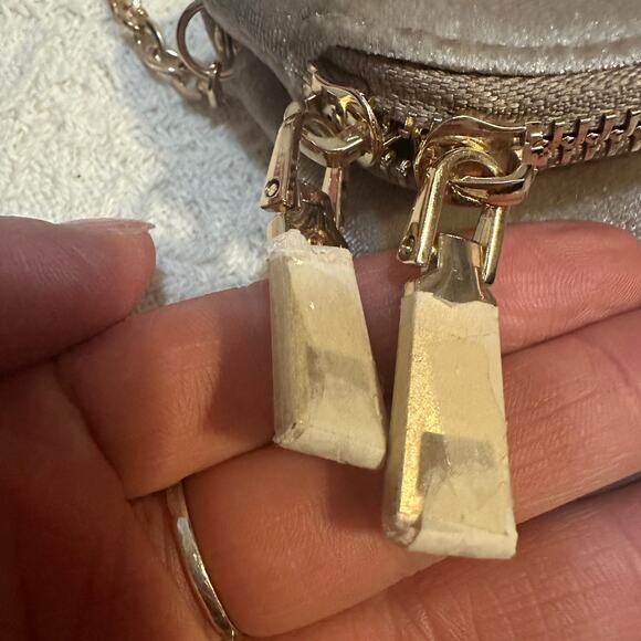 New! Urban Expressions Taupe Velvet Chain Clutch / Crossbody - Picture 5 of 9